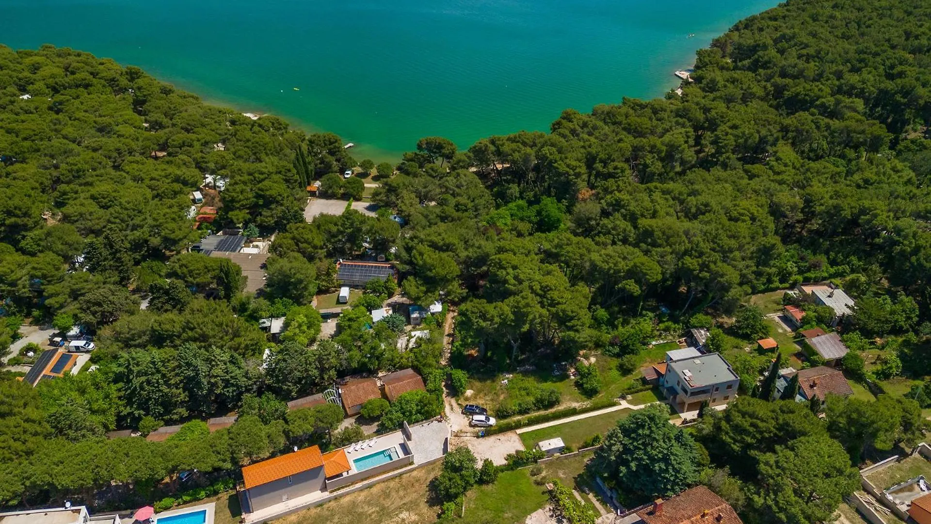 Villa Fratello Premantura 0*,  Croatia
